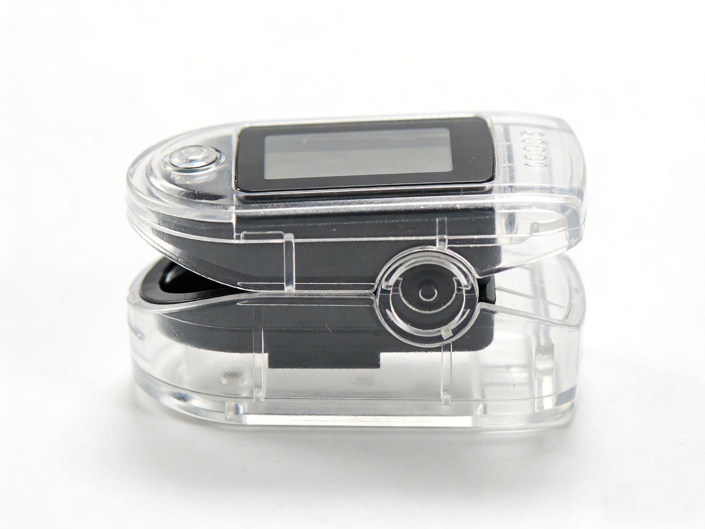 该产品是柔性医用硅胶结合硬质 ABS 材质，贴合手指同时保证结构稳固，精准固定传感器，确保血氧数据读取准确。